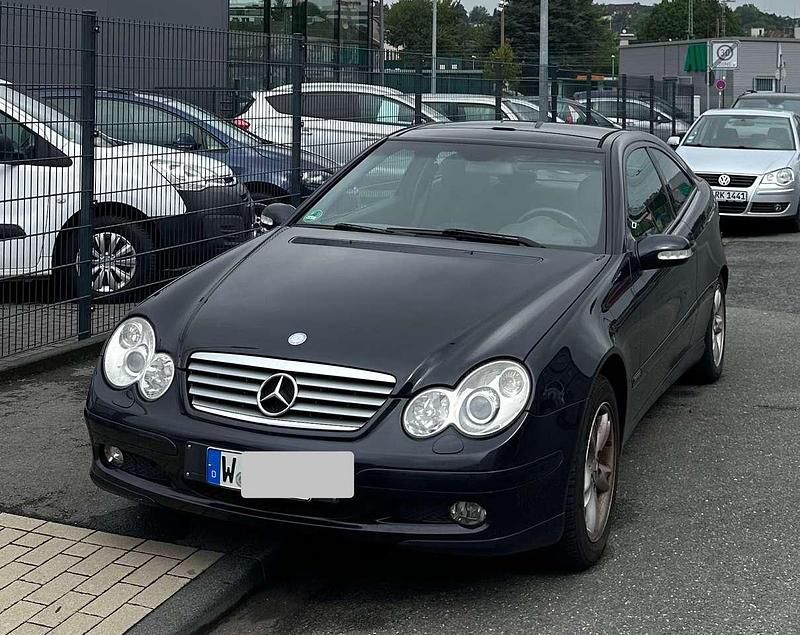 Gebraucht 2004 Mercedes C180 Coupé | 2.500 € (Fairer Preis) - Bild 1/2