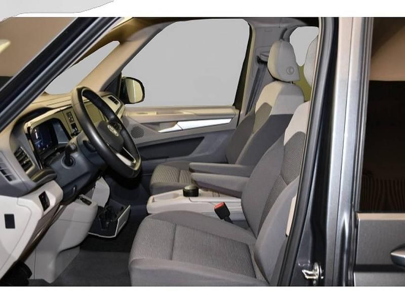 Gebraucht VW Multivan 204 PS (150 kW) 2023 Grau Van