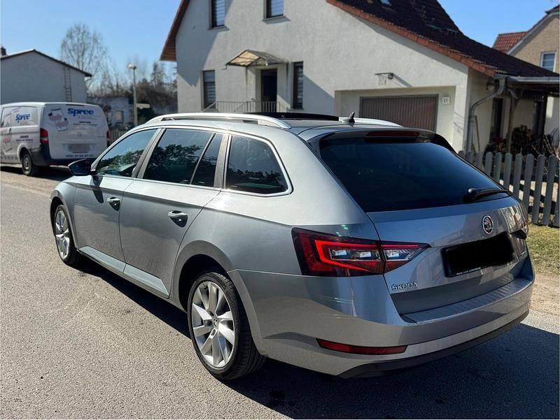 Gebraucht Skoda Superb 150 PS (110 kW) 2016 Kombi