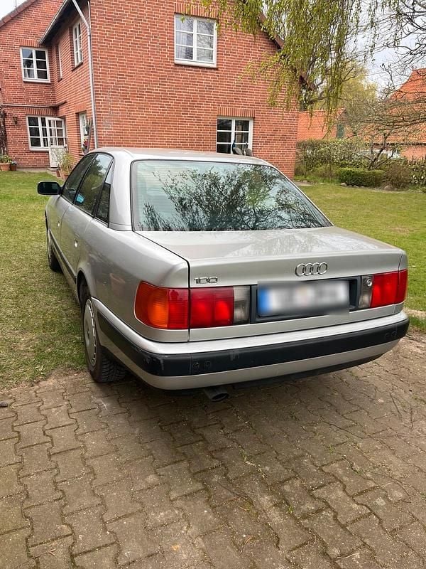 Second-hand Audi 100 100 CP (73 kW) 1993 Argintiu Berlinǎ