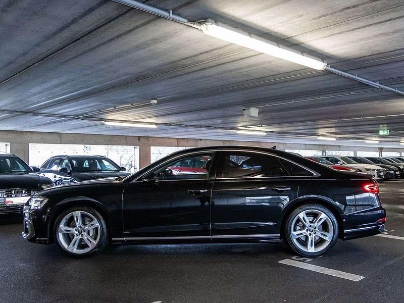 Gebraucht Audi A8 Ambiente 286 PS (210 kW) 2022 Mythosschwarz metallic Limousine