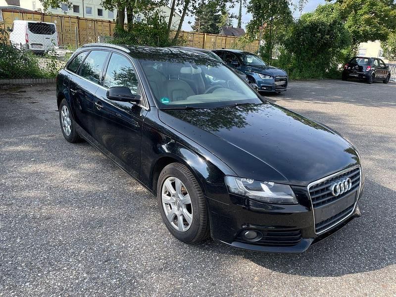 Gebraucht Audi A4 Ambiente 143 PS (105 kW) 2011 Schwarz Kombi
