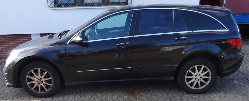 Gebraucht Mercedes R280 190 PS (139 kW) 2009 Schwarz Van / Kleinbus