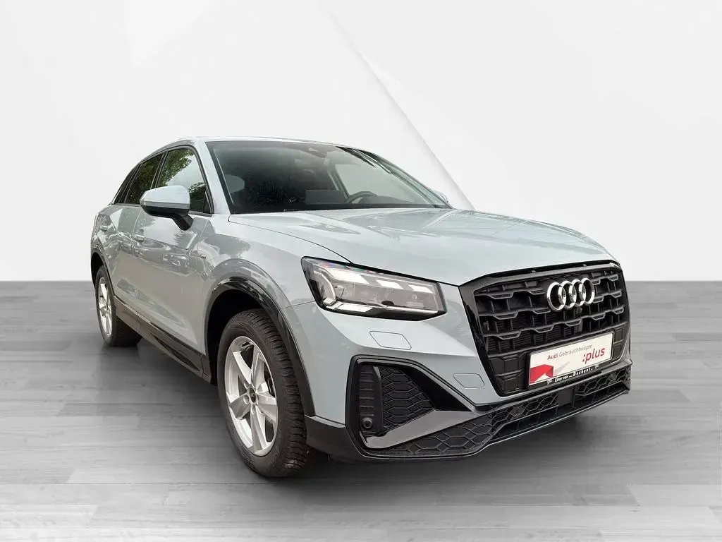 Gebraucht Audi Q2 S-Line 150 PS (110 kW) 2025 Pfeilgrau perleffekt SUV