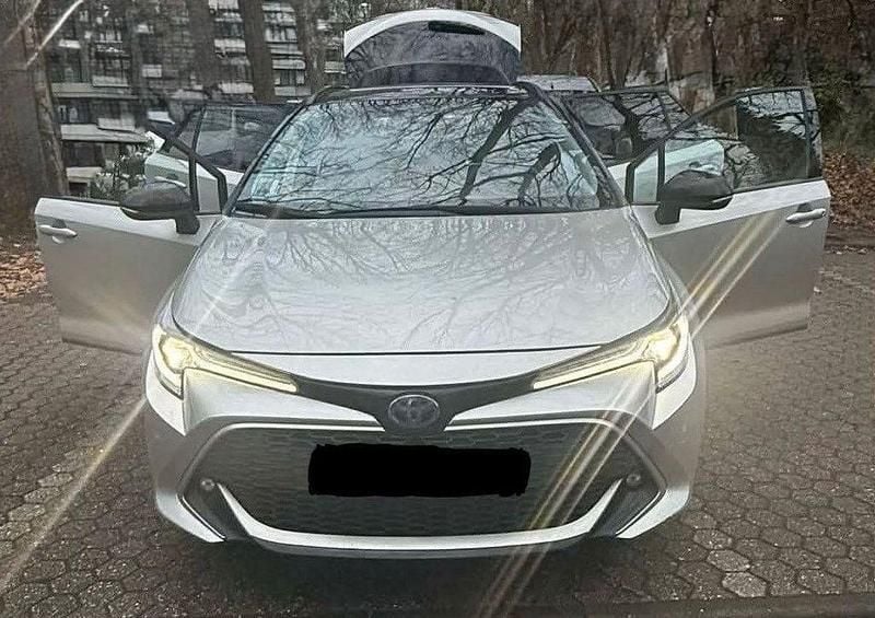 Silber Gebraucht 2020 Toyota Corolla Sport Kombi | 19.400 € (Superpreis) - Bild 1/4