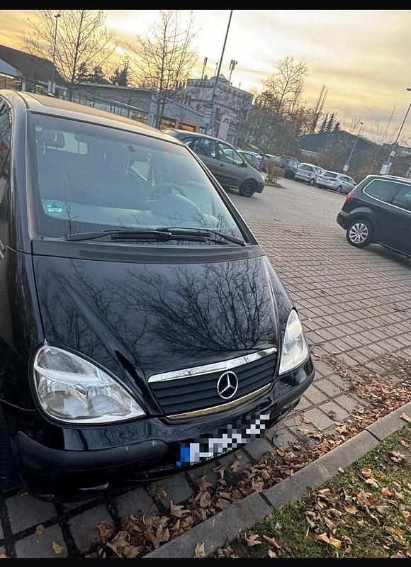 Schwarz Gebraucht 2002 Mercedes A140 Avantgarde Kleinwagen | 1.500 € (Fairer Preis) - Bild 1/4