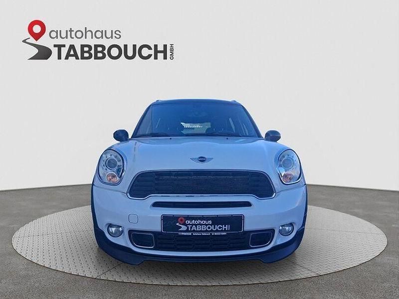 Weiss Gebraucht 2010 Mini Cooper Countryman SUV | 10.999 € (Fairer Preis) - Bild 1/4