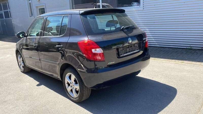 Schwarz Gebraucht 2011 Skoda Fabia Special Kleinwagen | 2.800 € (Superpreis) - Bild 1/4