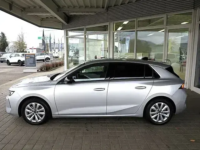 Gebraucht Opel Astra 131 PS (96 kW) 2024 /typ aussenverkleidung metall Kleinwagen