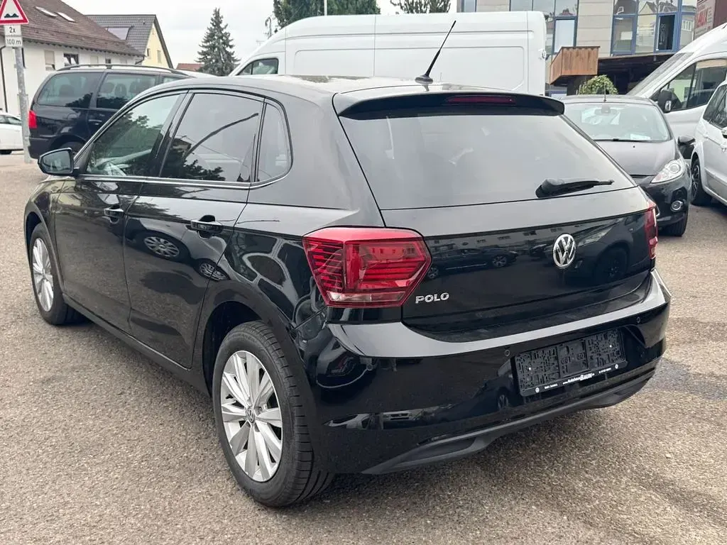 Gebraucht VW Polo Highline 95 PS (69 kW) 2019 Schwarz Kleinwagen