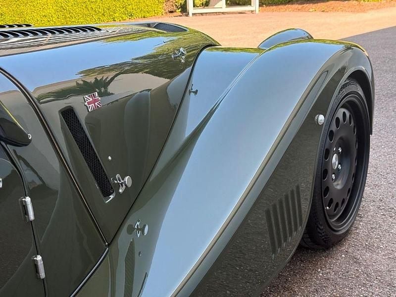 Gebraucht Morgan Plus 340 PS (250 kW) 2023 Grün Cabrio