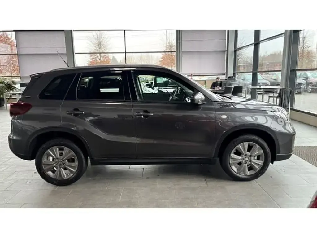 Gebraucht Suzuki Vitara Comfort+ 110 PS (80 kW) 2025 Grau SUV