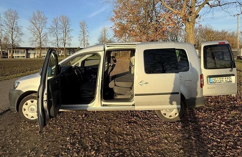 Gebraucht VW Caddy Maxi Trendline 102 PS (75 kW) 2015 Grau Van / Kleinbus