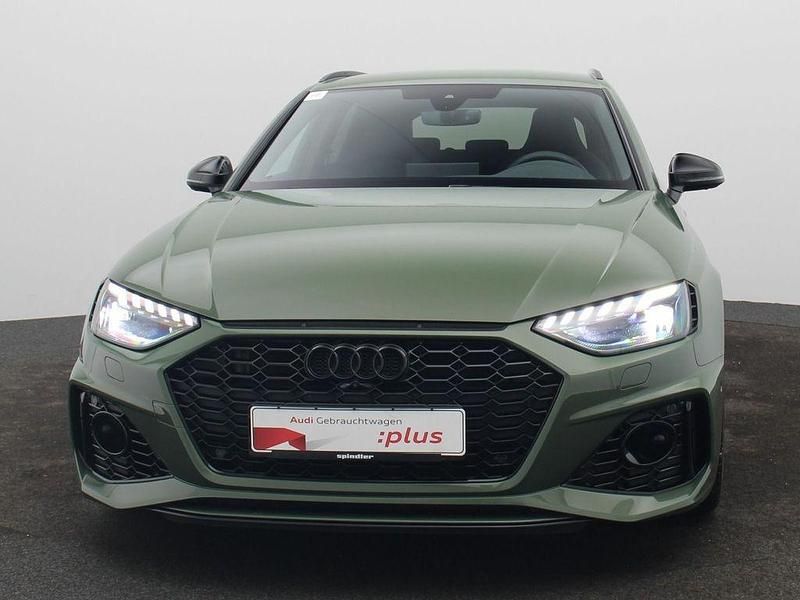 Gebraucht Audi RS4 Ambiente 450 PS (330 kW) 2024 Distriktgrün matt (a8 pa) Kombi