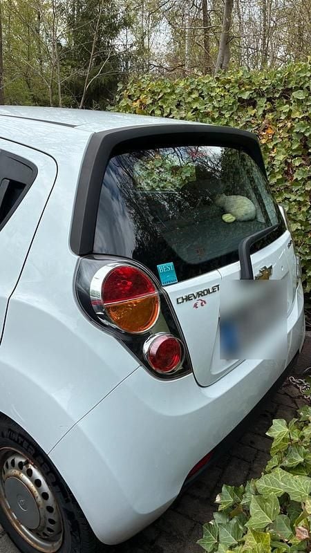 Second-hand Chevrolet Spark 68 CP (50 kW) 2011 Alb Hatchback