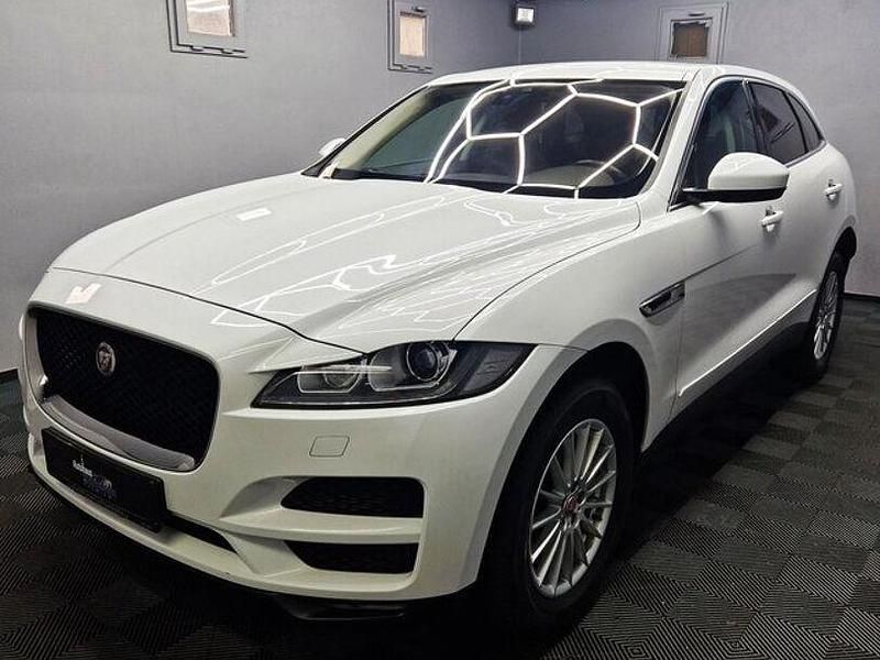 Weiß Gebraucht 2016 Jaguar F-Pace Prestige SUV | 18.580 € (Etwas zu teuer) - Bild 1/4