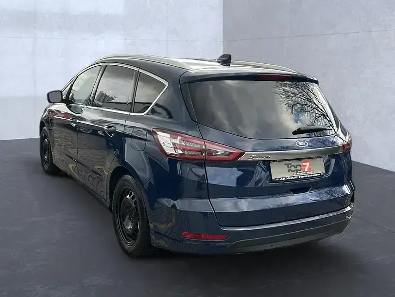 Używany Ford S-MAX Titanium 150 KM (110 kW) 2022 Niebieski Minivan