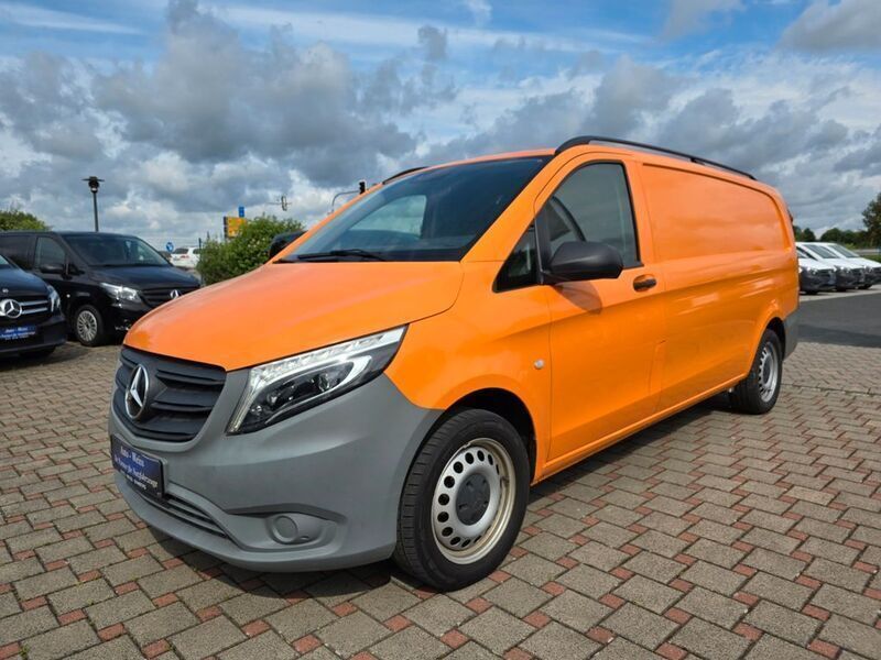 Orange Gebraucht 2020 Mercedes Vito Van / Kleinbus | 28.400 € (Superpreis) - Bild 1/4