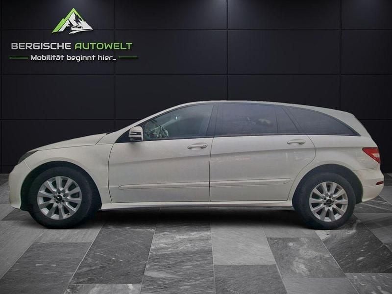 Gebraucht Mercedes R350 265 PS (194 kW) 2011 Calcitweiss Van / Kleinbus