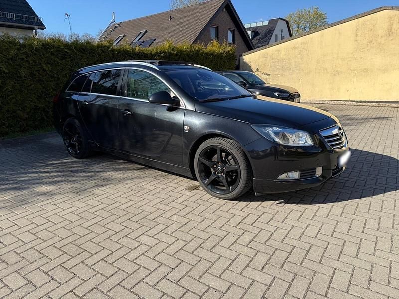 Gebraucht Opel Insignia OPC 160 PS (117 kW) 2012 Schwarz Kombi
