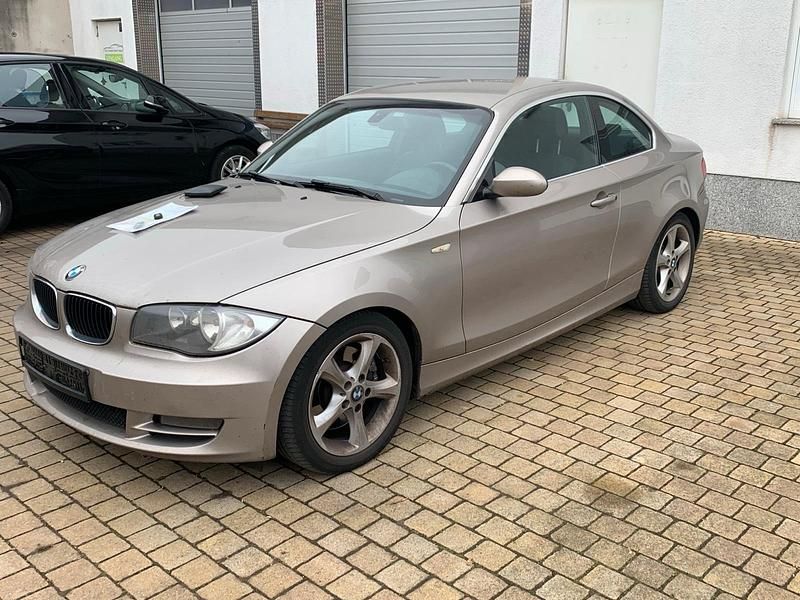 Grau Gebraucht 2008 BMW 123 Coupé Coupé | 1.350 € - Bild 1/4