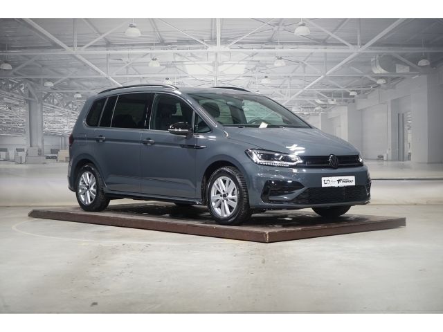 Gebraucht VW Touran Highline 150 PS (110 kW) 2022 Andere farbe Van / Kleinbus