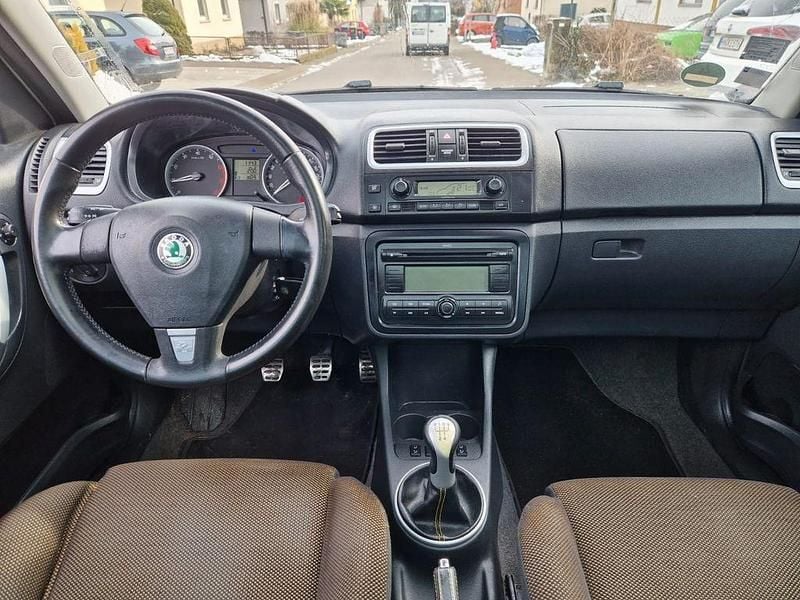 Gebraucht Skoda Roomster 105 PS (77 kW) 2008 Weiß Van / Kleinbus