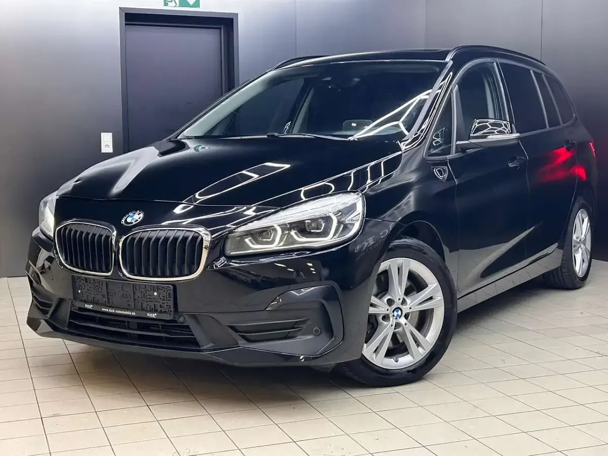 Używany BMW 218 150 KM (110 kW) 2022 Czarny Minivan