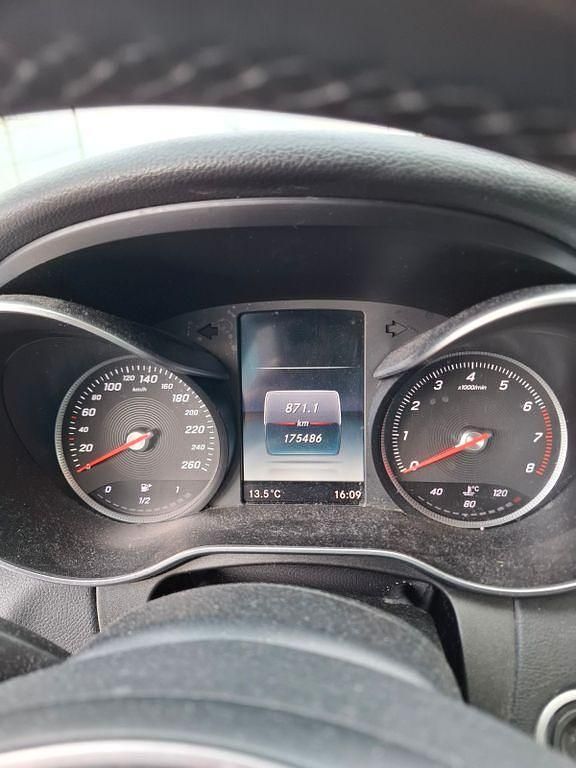 Gebraucht Mercedes C180 156 PS (114 kW) 2015 Limousine