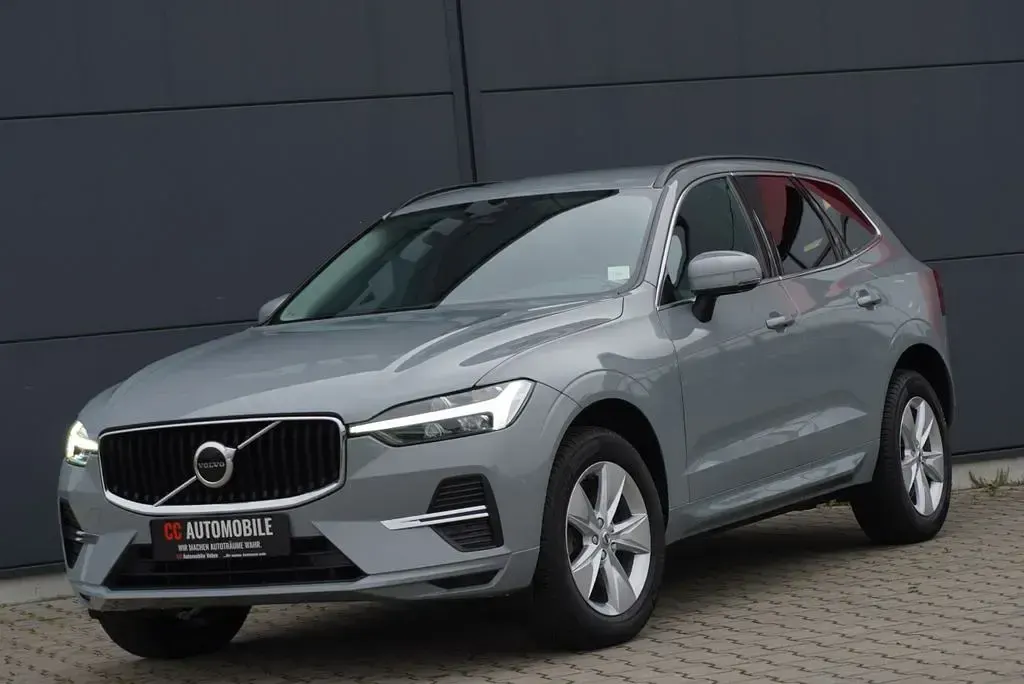 Gebraucht Volvo XC60 Core 197 PS (144 kW) 2023 Grau SUV