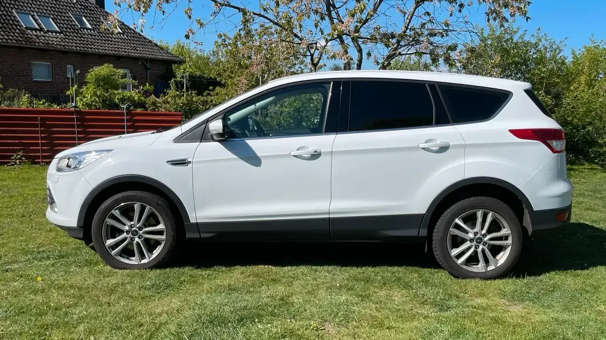 Gebraucht Ford Kuga 140 PS (102 kW) 2014 Weiß SUV