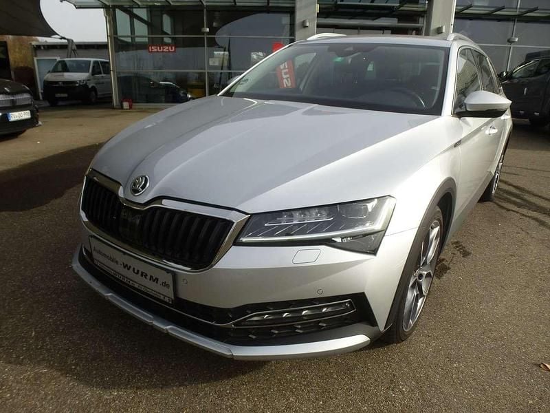 Brilliantsilber metallic Gebraucht 2022 Skoda Superb Scout 4x4 Kombi | 28.900 € (Guter Preis) - Bild 1/4