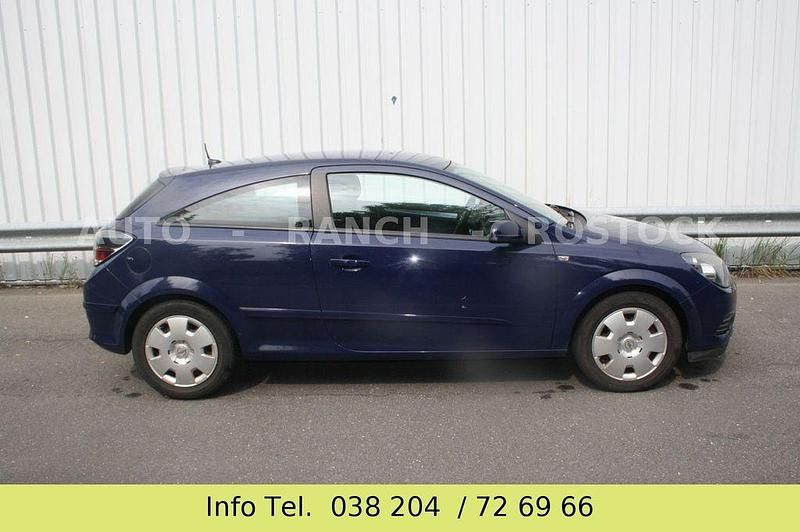 Blau Gebraucht 2006 Opel Astra GTC Edition Coupé | 1.400 € (Superpreis) - Bild 1/4