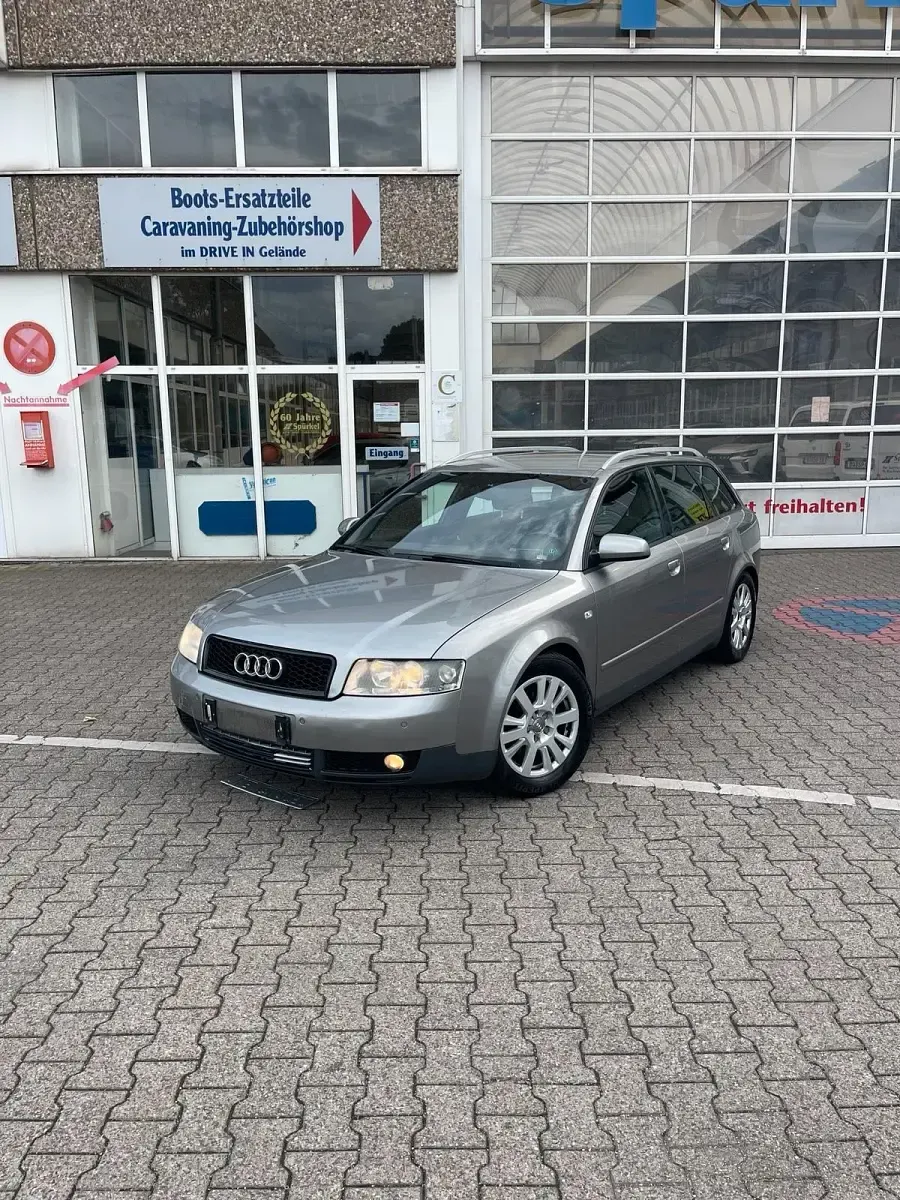 Gebraucht Audi A4 S-Line 131 PS (96 kW) 2003 Grau Kombi