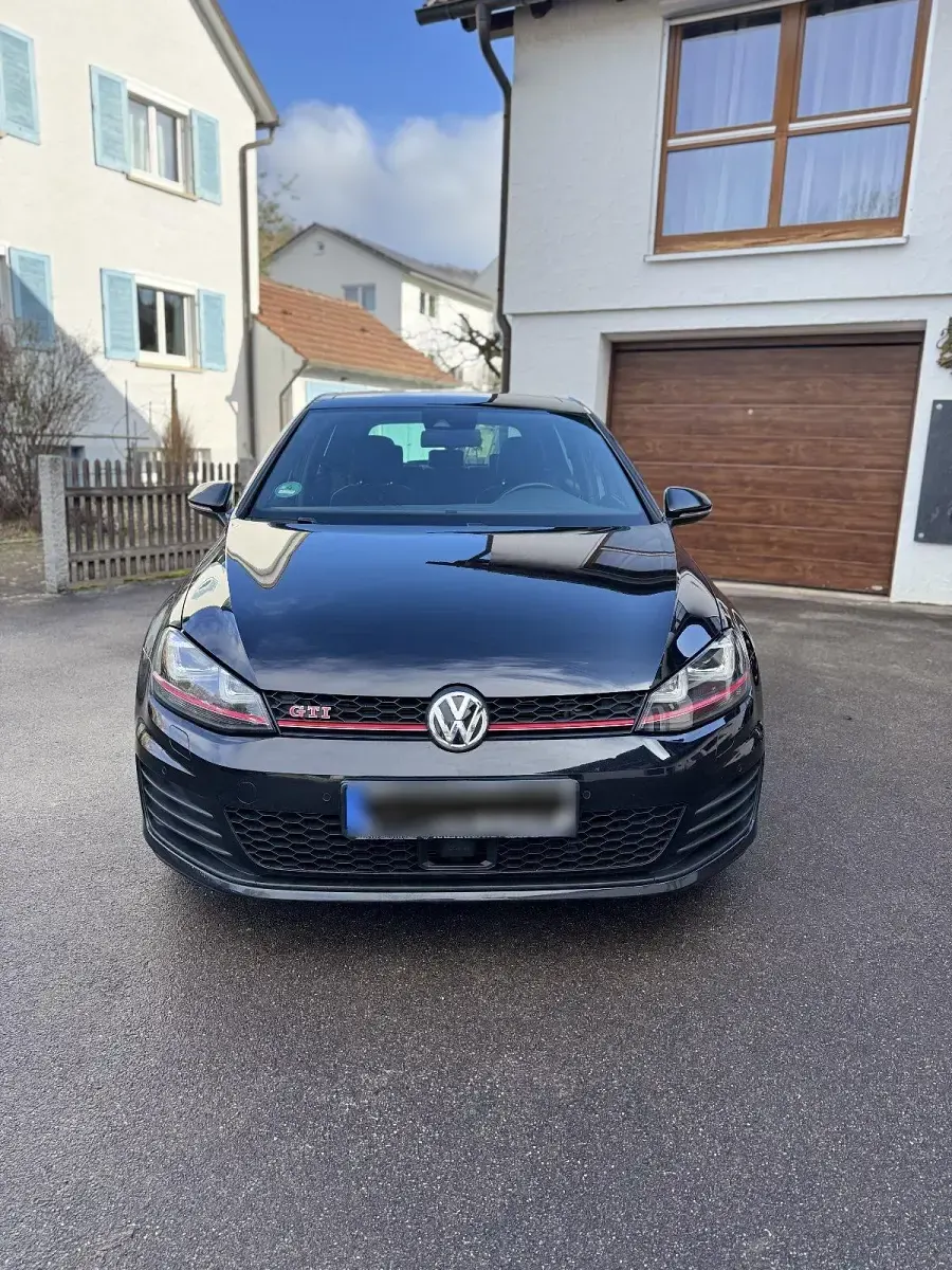 Gebraucht VW Golf VII GTI 230 PS (169 kW) 2015 Schwarz Limousine