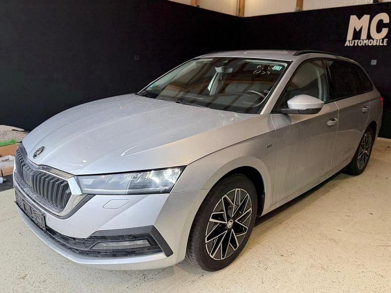 Gebraucht Skoda Octavia Clever 150 PS (110 kW) 2022 Silber Limousine