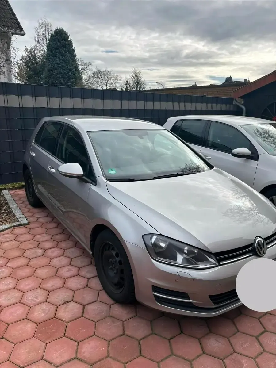 Gebraucht VW Golf VII 86 PS (63 kW) 2013 Silber Limousine