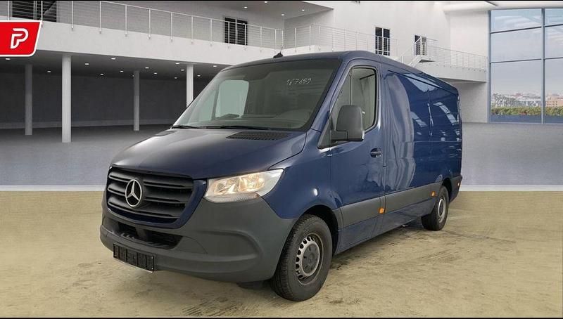 Second-hand Mercedes Sprinter 143 CP (105 kW) 2019 Albastru Van
