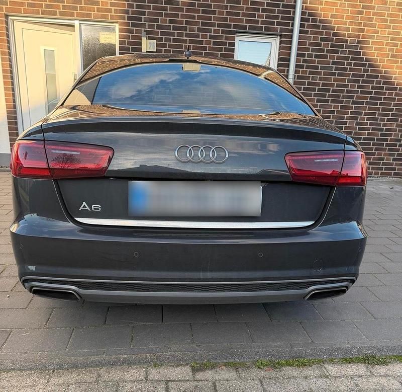 Gebraucht Audi A6 Ambiente 190 PS (139 kW) 2015 Grau Limousine