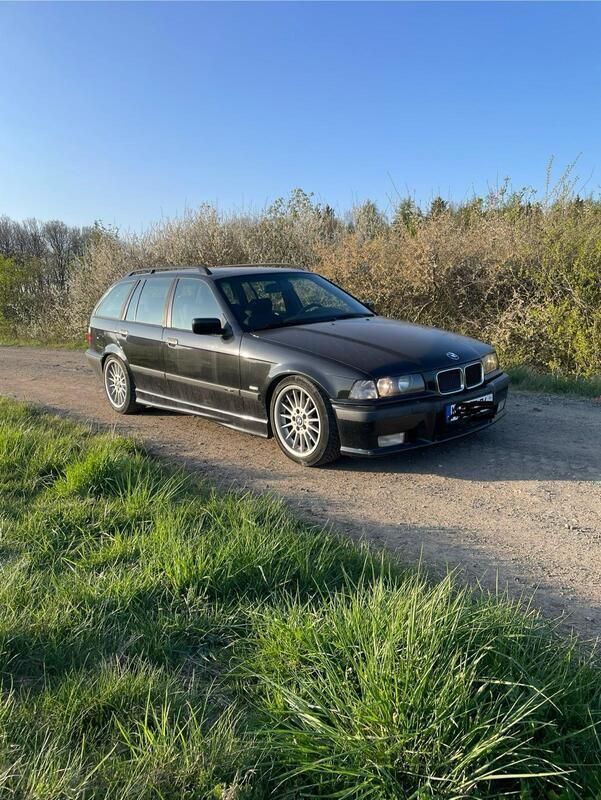 Schwarz Gebraucht 1998 BMW 323 M Sport Kombi | 5.700 € (Fairer Preis) - Bild 1/4