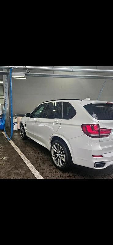 Gebraucht BMW X5 231 PS (169 kW) 2016 Weiß SUV