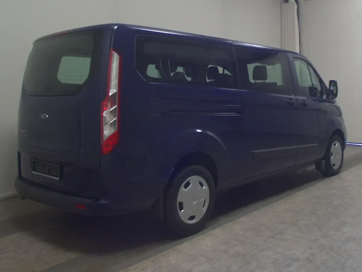 Gebraucht Ford Transit Custom Trend 150 PS (110 kW) 2022 Blau Kombi