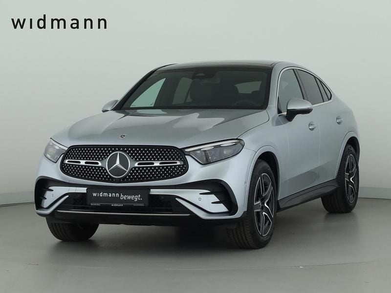 Metalliclack hightechsilber Gebraucht 2025 Mercedes GLC220 AMG line Coupé | 64.950 € (Guter Preis) - Bild 1/4