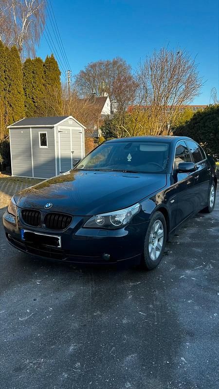 Second-hand BMW 520 170 CP (125 kW) 2004 Berlinǎ