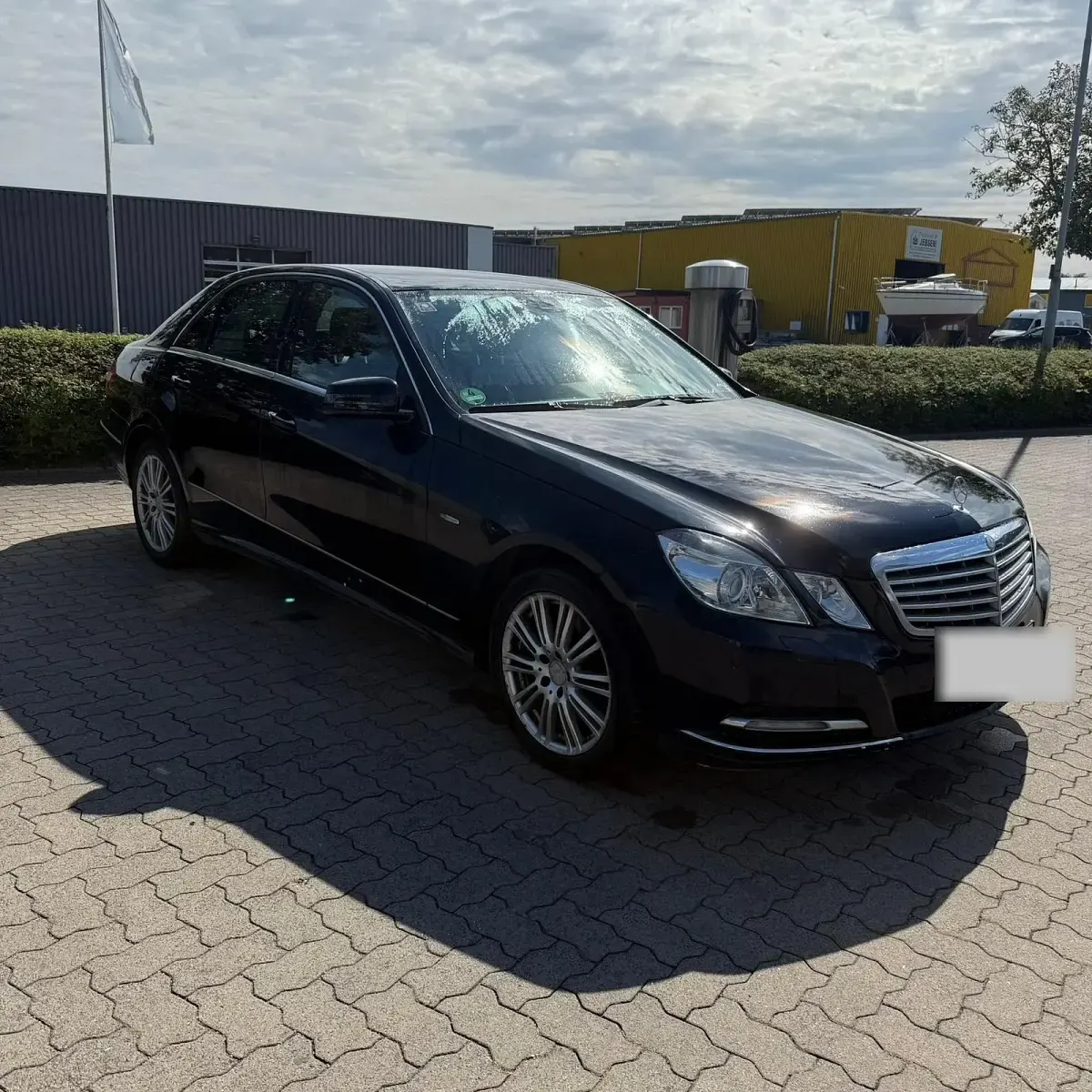 Gebraucht Mercedes E300 231 PS (169 kW) 2011 Schwarz Limousine