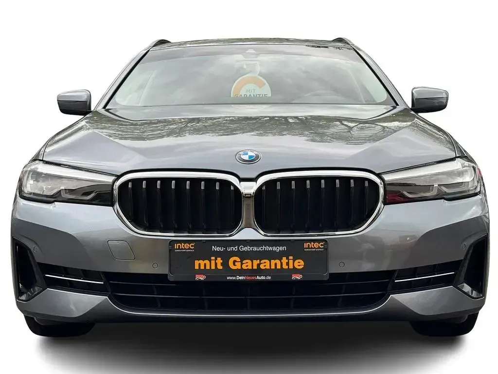 Używany BMW 520 190 KM (139 kW) 2022 Niebieski Sedan/Limuzyna