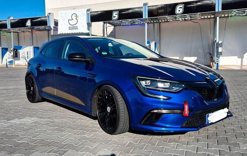 Blau Gebraucht 2016 Renault Mégane III GT Limousine | 16.749 € (Teuer) - Bild 1/4