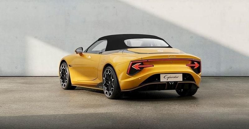 Neu MG Cyberster 250 kW (340 PS) 2025 Gelb (inca yellow) Cabrio