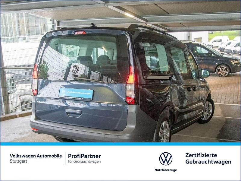 Gebraucht VW Caddy 122 PS (89 kW) 2024 Starlight blue metallic Van / Kleinbus