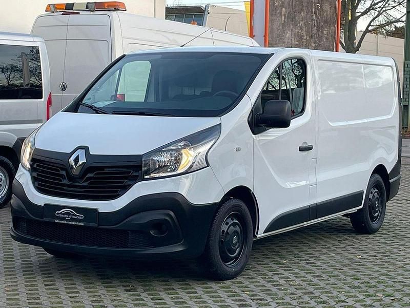 Weiß Gebraucht 2016 Renault Trafic Van | 11.999 € (Fairer Preis) - Bild 1/3